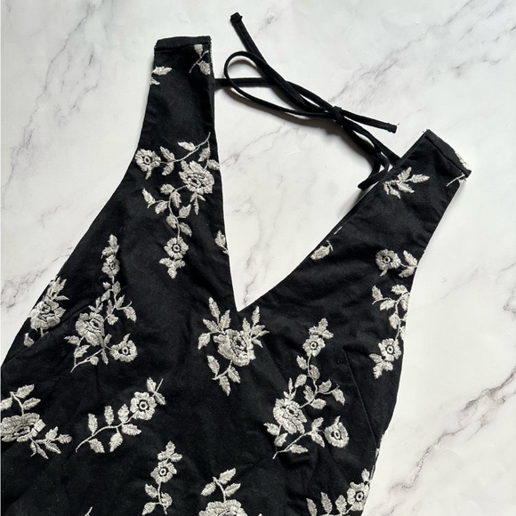 Abercrombie & Fitch US SP Women's Embroidered Linen-Blend Mini Dress - Picture 4 of 15